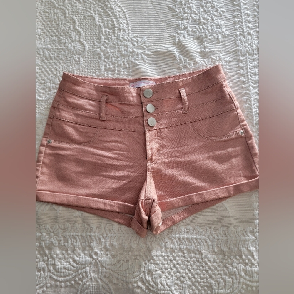 No Boundaries shorts